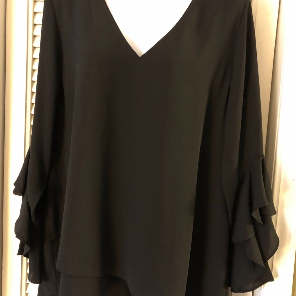 NEW Vince Camuto Blouse Slimming Bell Sleeve Top XL Rich Black Flowy 9121005